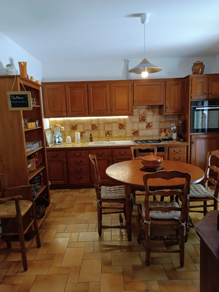 La cuisine et son plan de travail