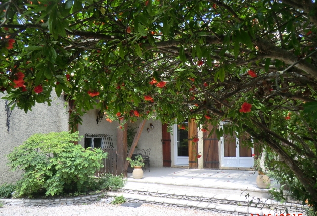Lou Brès Location de vacances pour 9 personnes près d'Avignon