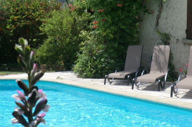 Lou Brès Location de vacances piscine